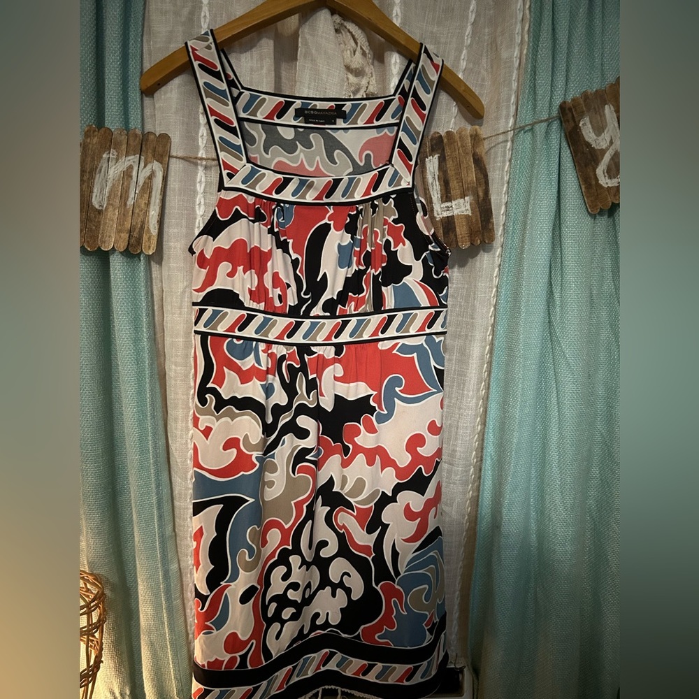 Sleeveless dress